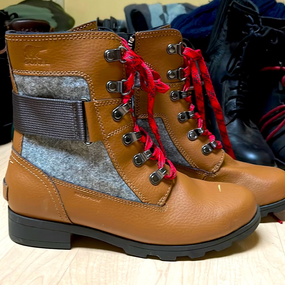 SOREL Classic Combat Boots